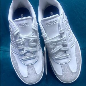 Adidas Classic White and Gray Trainers
